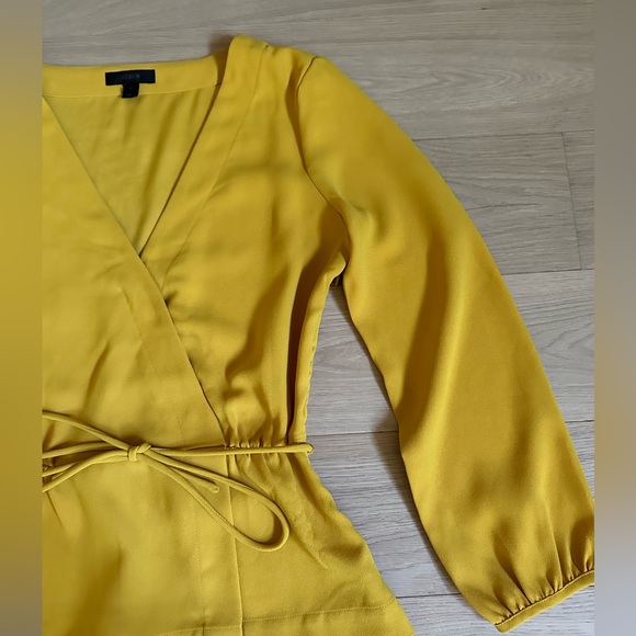 J.Crew Chartreuse Gold Blouse Size 2 - Picture 2 of 6